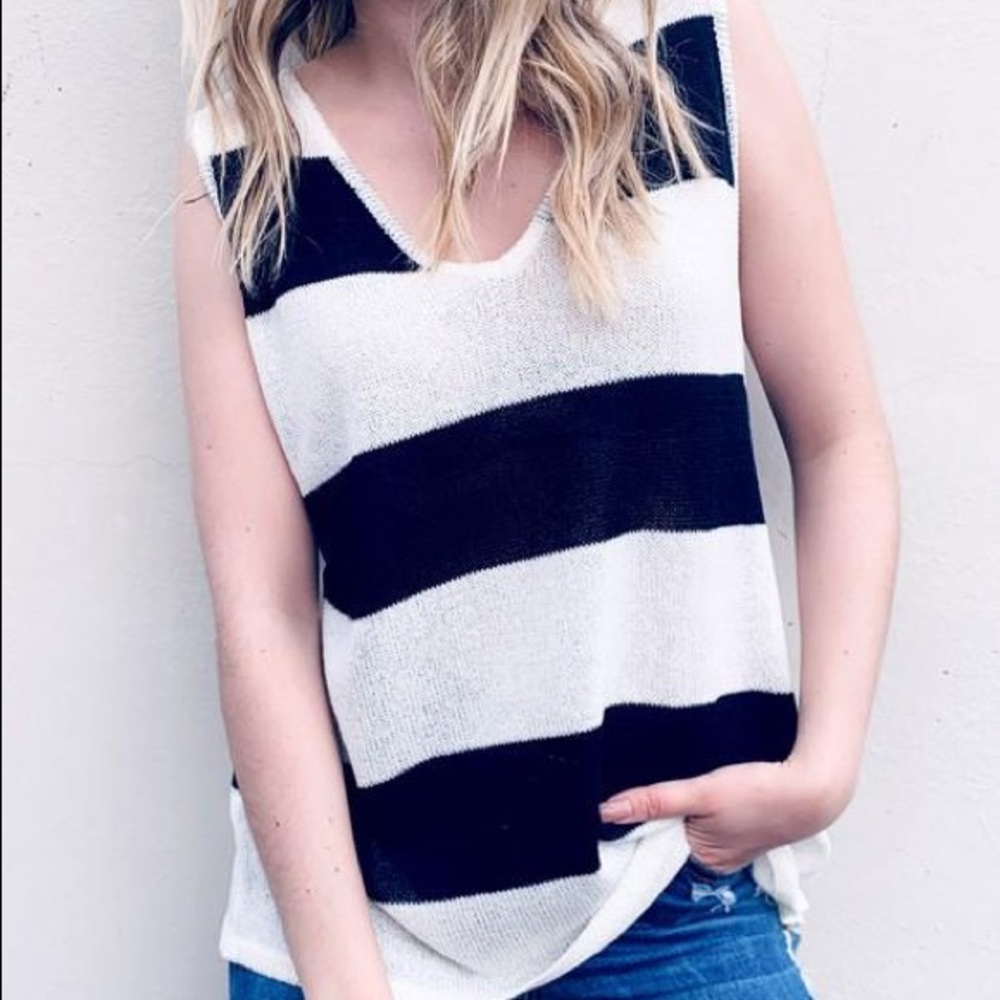 Black and White Sleeveless Top